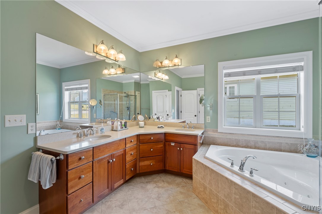 138 Shaker Heights, Camillus, New York image 21