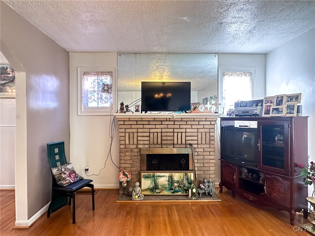 225 Pleasant Street, Utica, New York image 10