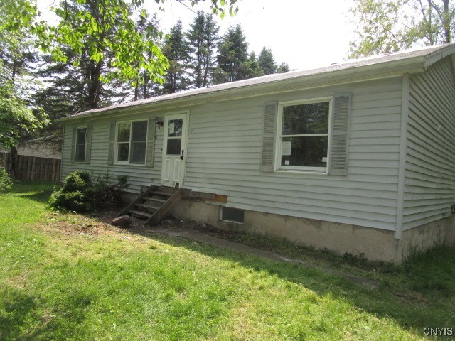 19 Skylane Drive, Hastings, New York image 2