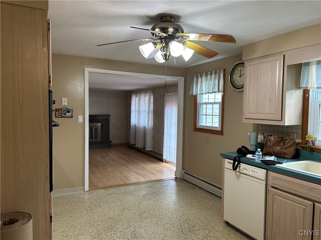 5131 Bear Road, Clay, New York image 5