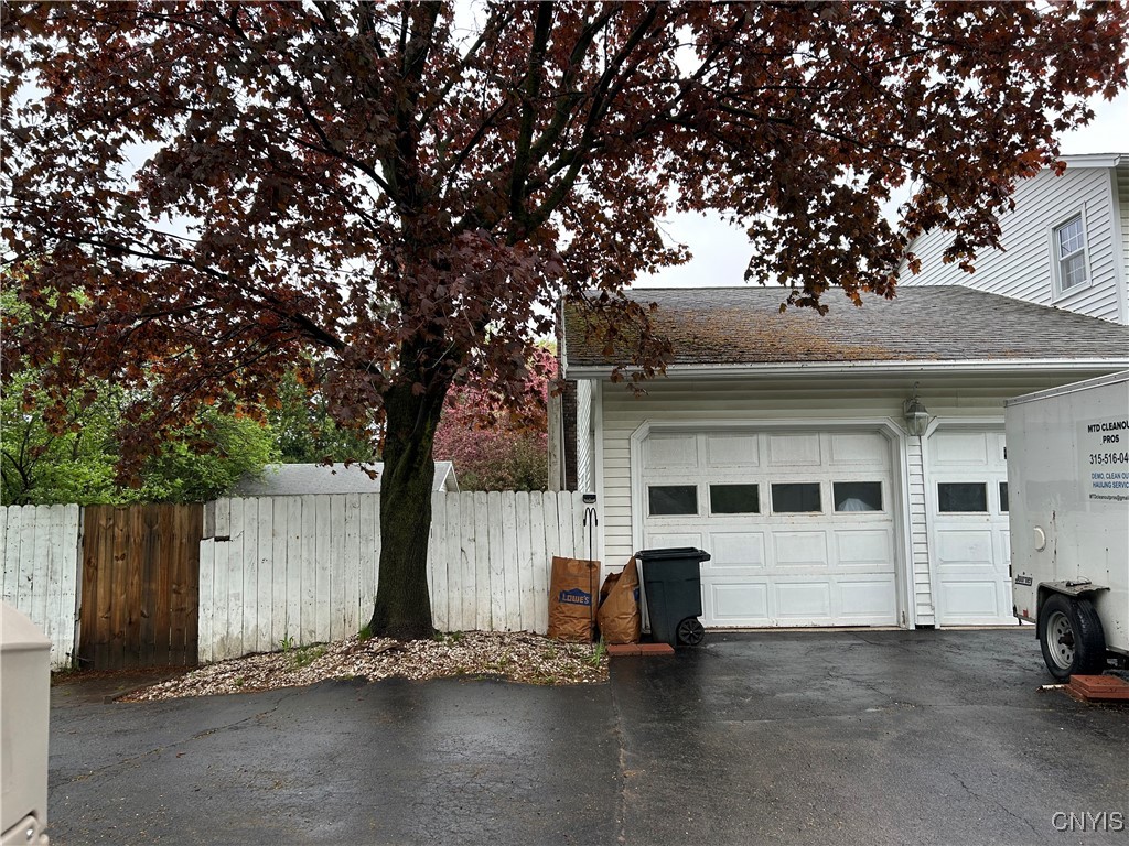 5131 Bear Road, Clay, New York image 3