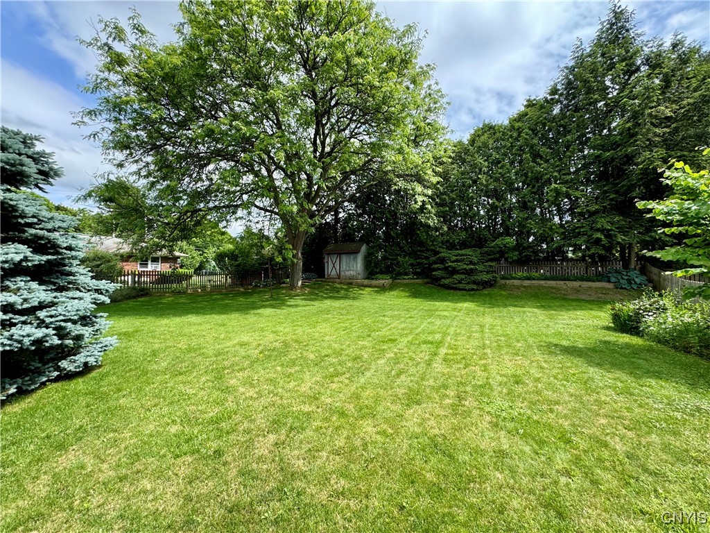 Camillus, New York 13031, United States, 4 Bedrooms Bedrooms, ,2 BathroomsBathrooms,Residential,Pending,153954