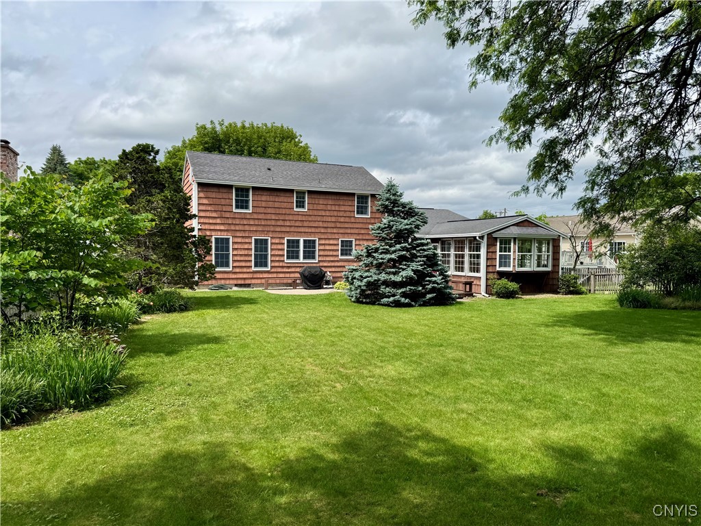 Camillus, New York 13031, United States, 4 Bedrooms Bedrooms, ,2 BathroomsBathrooms,Residential,Pending,153954