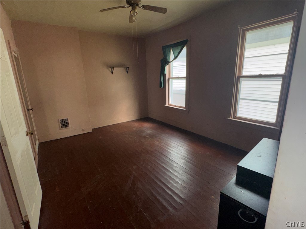 1524 High Street
