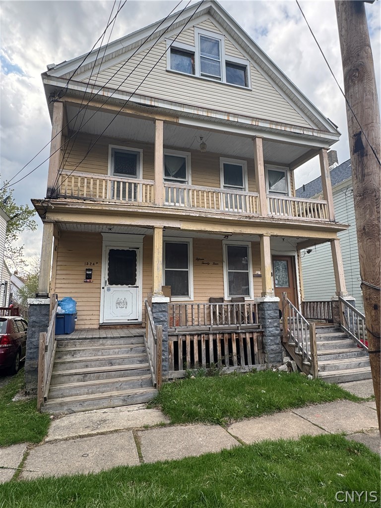 1524 High Street