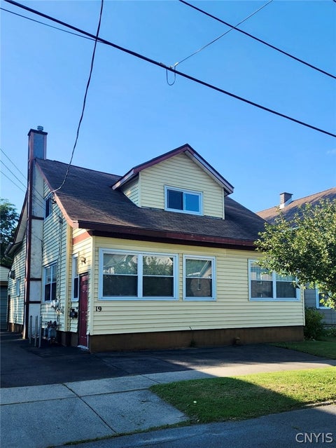 Photo of 19 Elm Street, Whitestown, NY 13492 (MLS # S1703814)