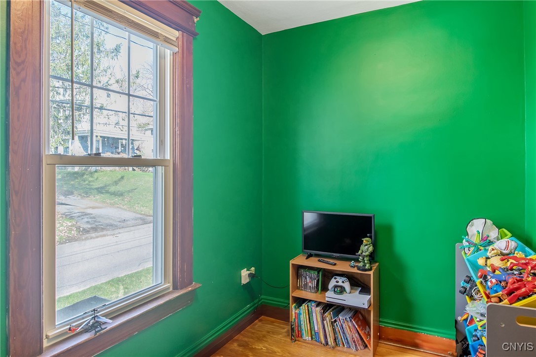 56 North Street, Camillus, New York image 32