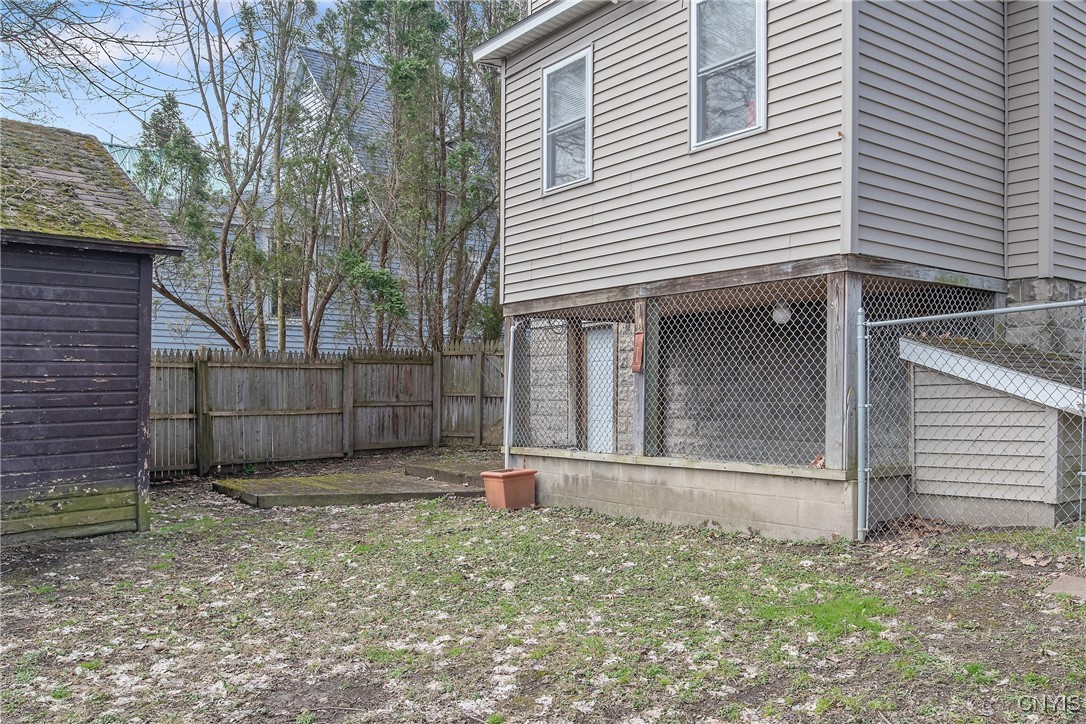 56 North Street, Camillus, New York image 36