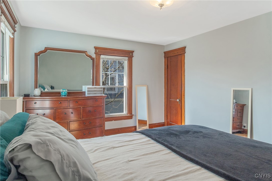 56 North Street, Camillus, New York image 28