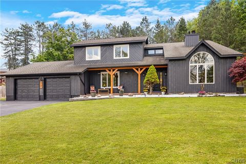 Homes For Sale - 2780 Lyons Road<br/> Camillus, NY 13031