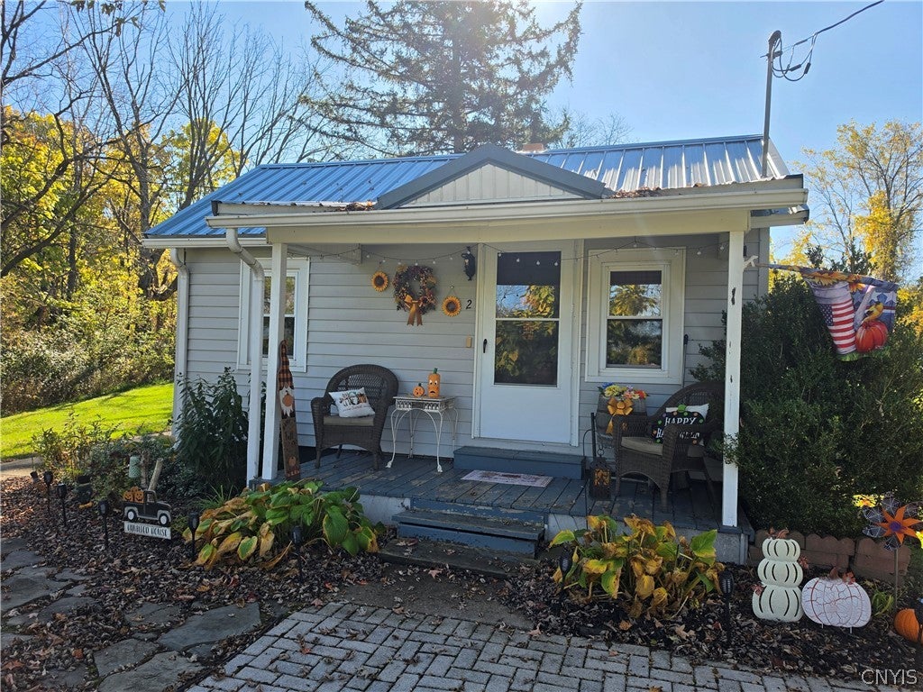 2 Curtis Street