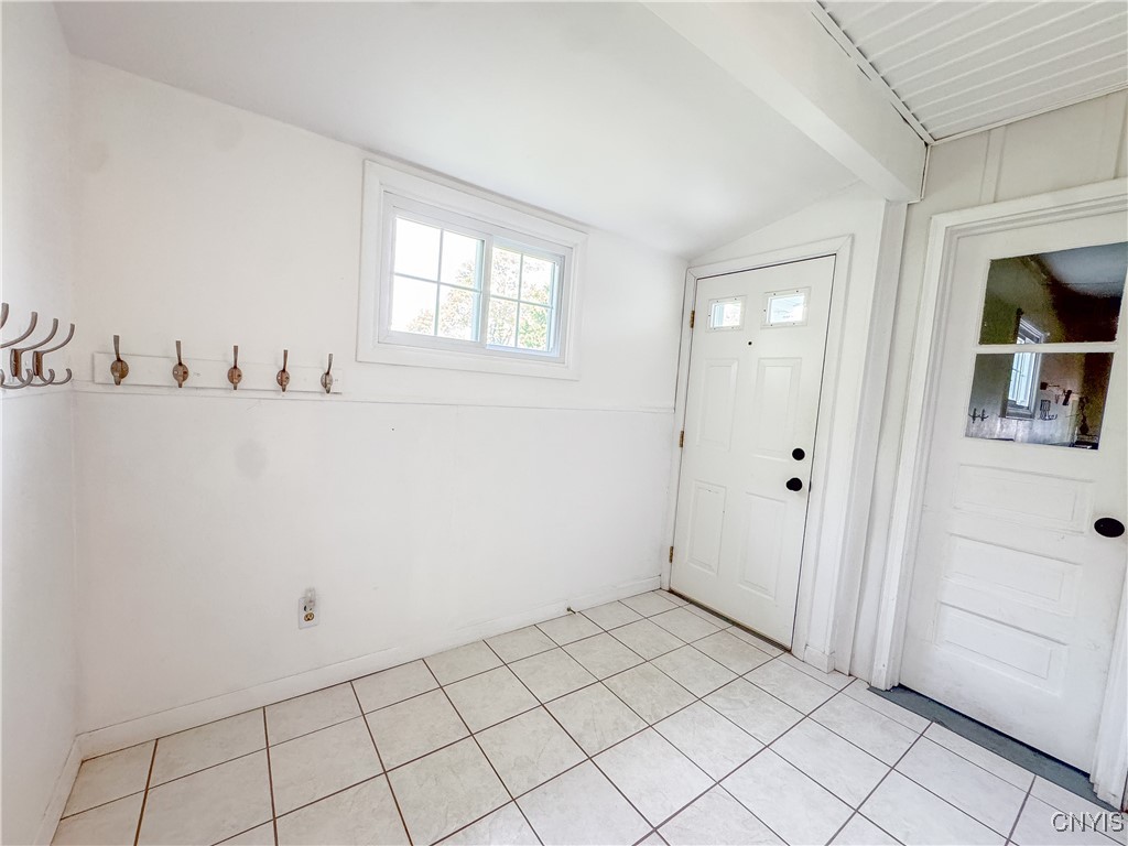 39 S Hurd Circle, Auburn, New York image 22