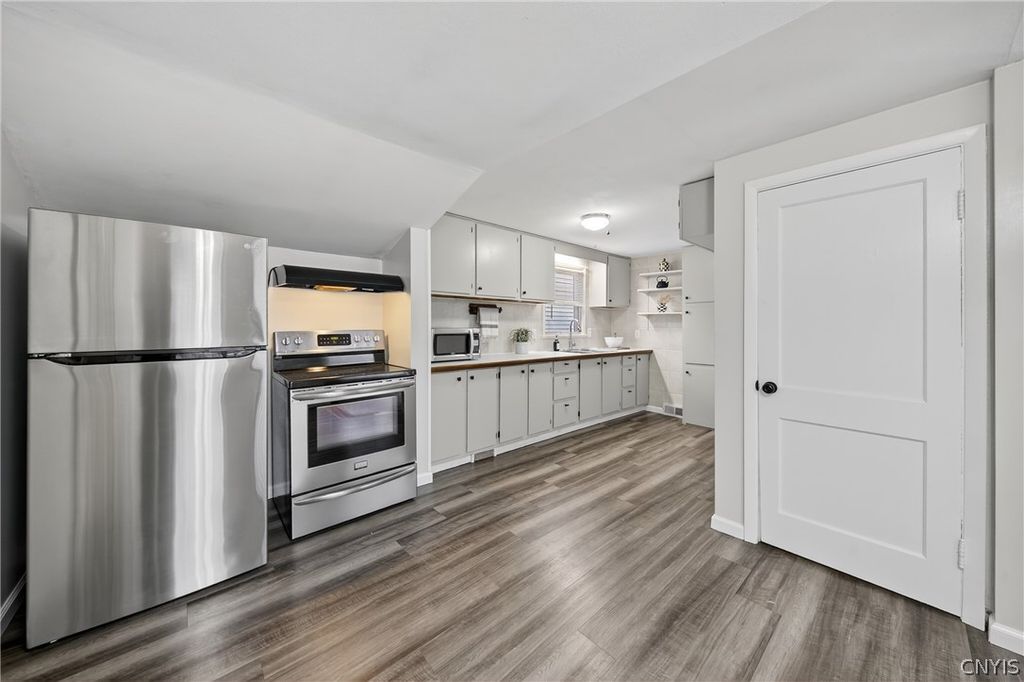 Photo of 500 Malden Road, Salina, NY 13211 (MLS # S1665013)