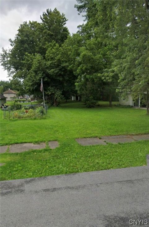 218 James Street Canastota NY 13032