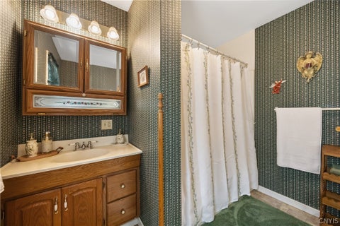 Tiny photo for 530 Broad Street, Oneida, NY 13421 (MLS # S1702008)