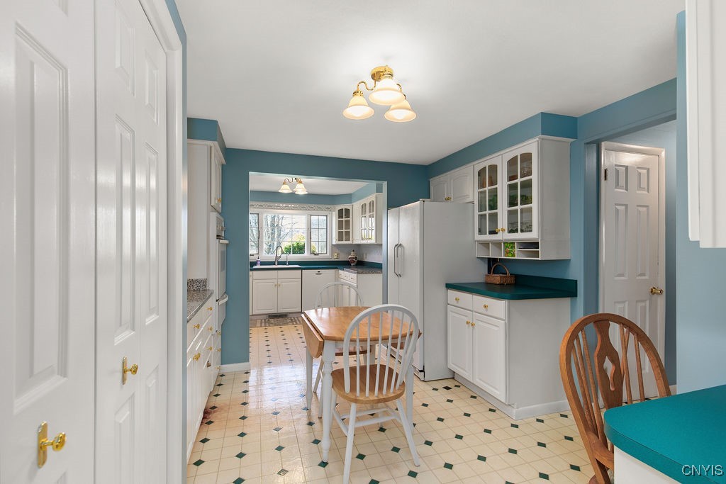 5597 Sunview Drive, Elbridge, New York image 7