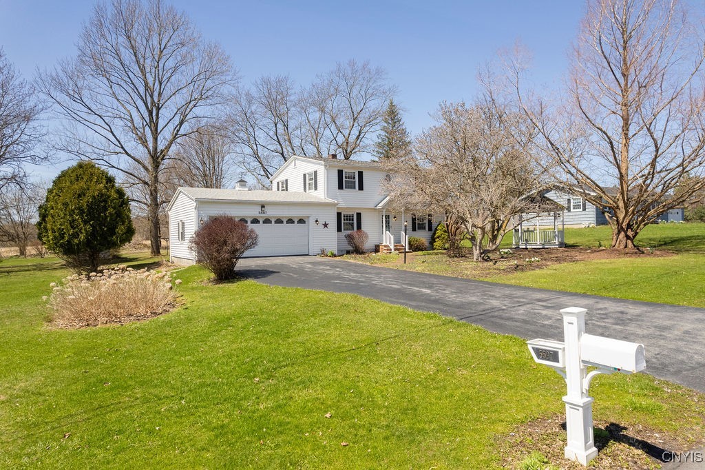 5597 Sunview Drive, Elbridge, New York image 1