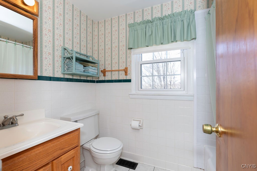 5597 Sunview Drive, Elbridge, New York image 30