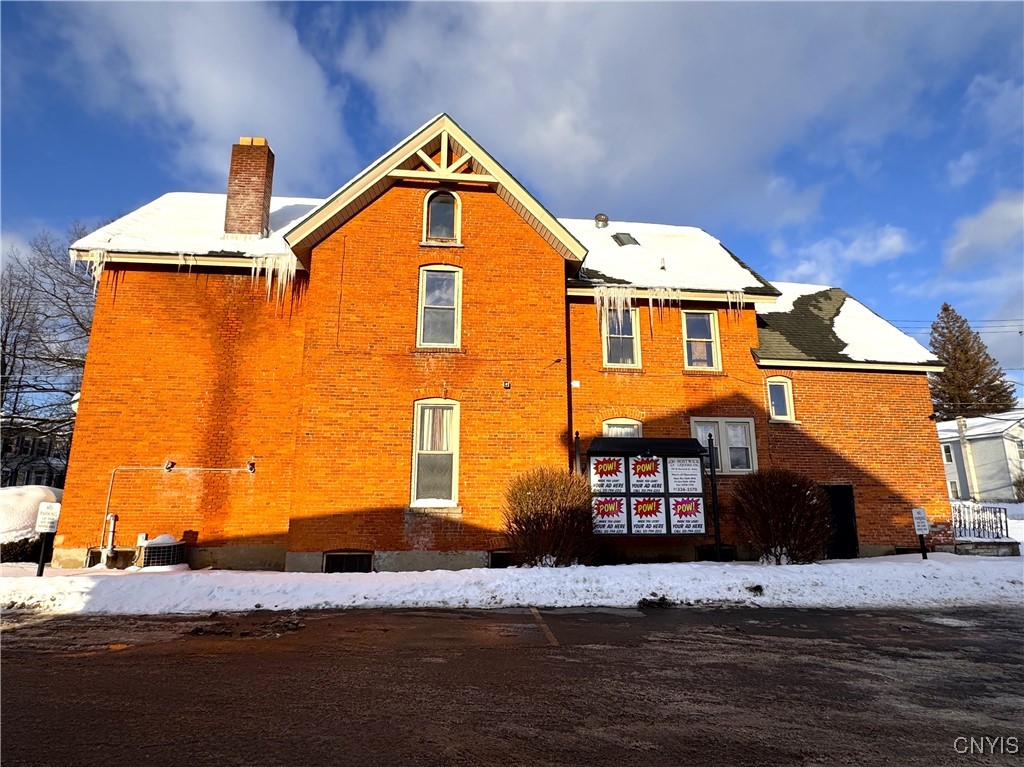 208 N Madison Street