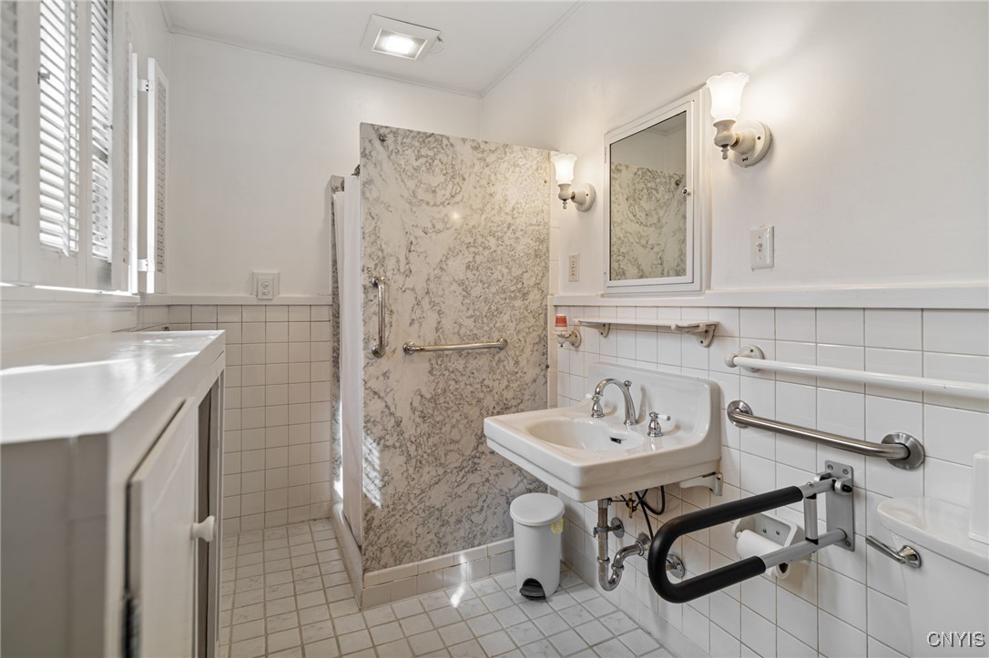 38 W Court Street, Cortland, New York image 22