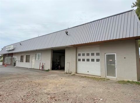 Photo of 807 S 4th Street, Fulton, NY 13069 (MLS # S1661365)