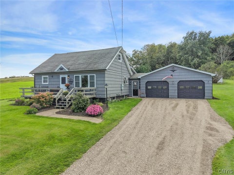 Photo of 949 North Road, Tully, NY 13159 (MLS # S1715269)