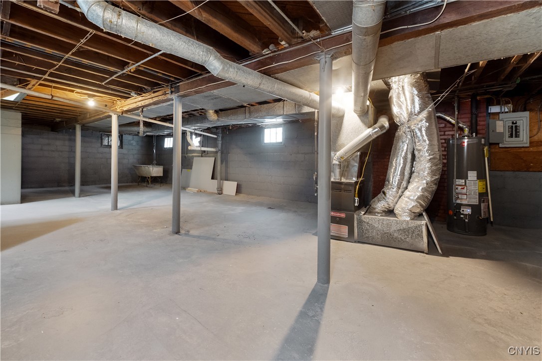104 Burten Street, Syracuse, New York image 35
