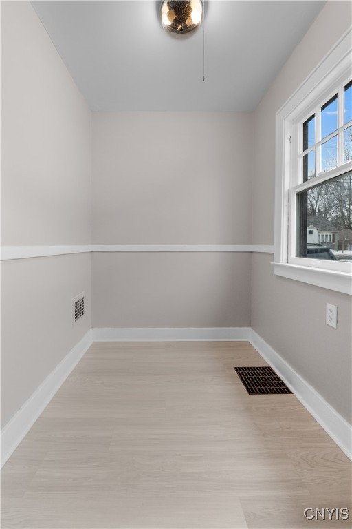 104 Burten Street, Syracuse, New York image 33