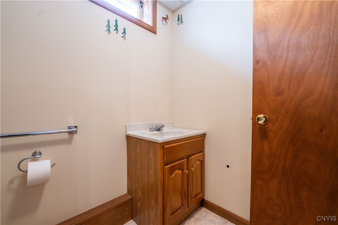 661 Old State Road, Newport, New York image 36