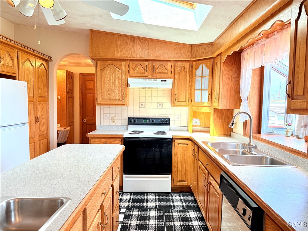 320 Matthew Drive, New Hartford, New York image 15