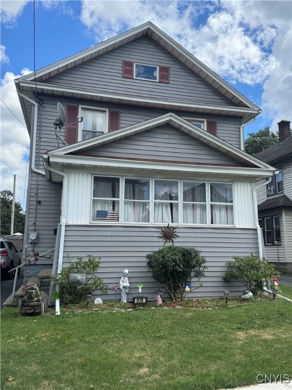 913 Champlin Avenue