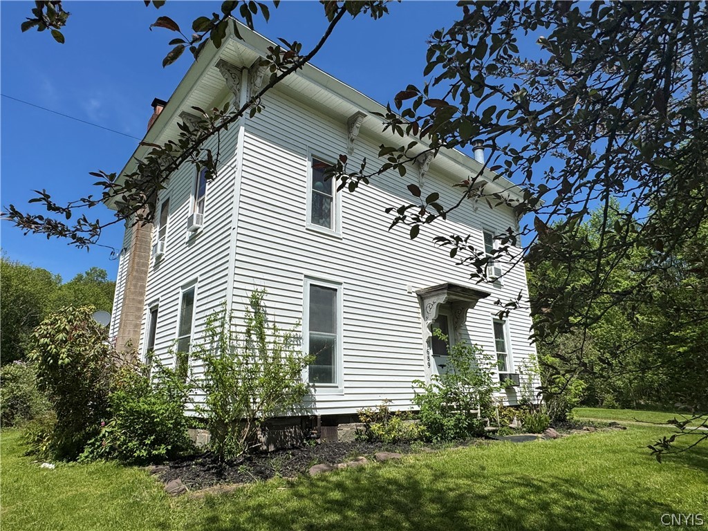 1689 Hillsboro Road