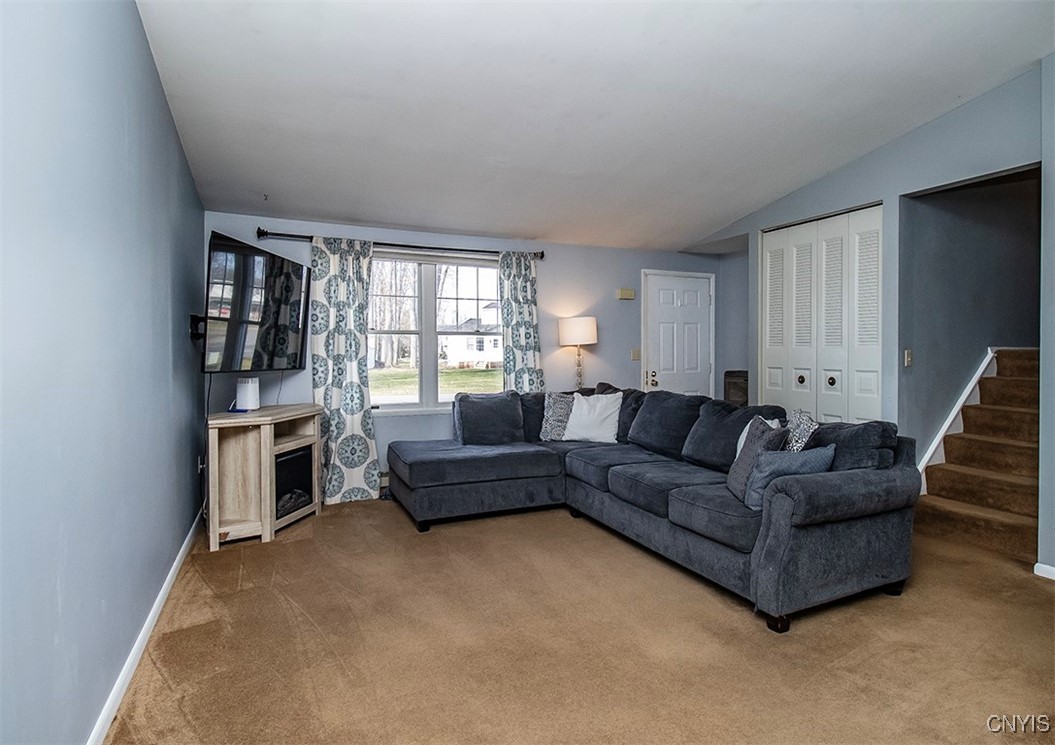 4228 Balboa Drive, Clay, New York image 6
