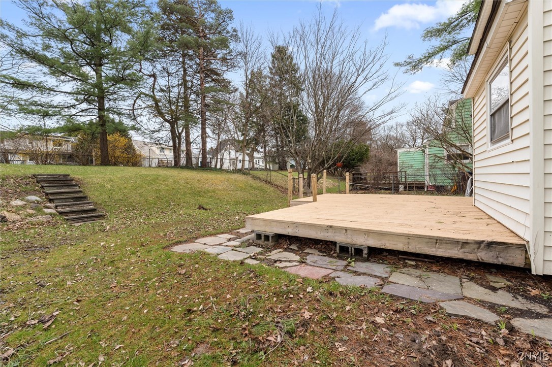1447 Comstock Avenue, Syracuse, New York image 34