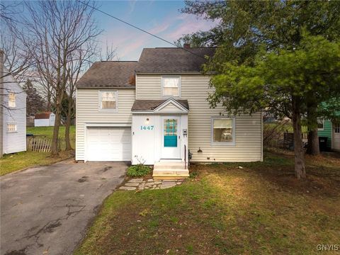 1447 Comstock Avenue, Syracuse, NY 13210 - MLS#: S1597846