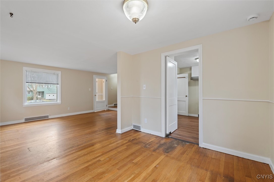 1447 Comstock Avenue, Syracuse, New York image 12