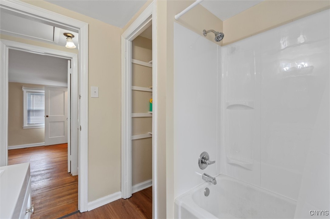 1447 Comstock Avenue, Syracuse, New York image 29