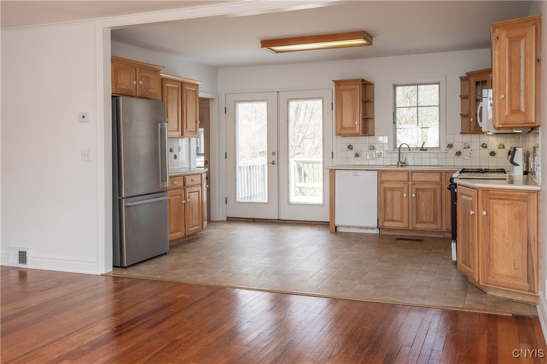430 Tower Street, Sangerfield, New York image 24