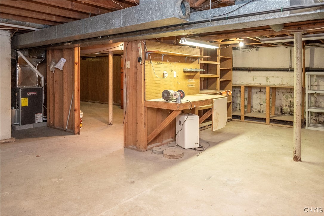 430 Tower Street, Sangerfield, New York image 47