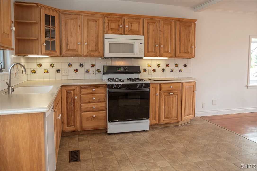 430 Tower Street, Sangerfield, New York image 26