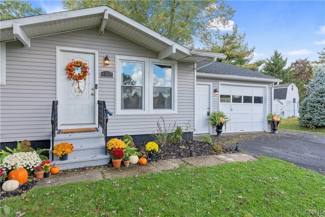 402 Birchwood Boulevard