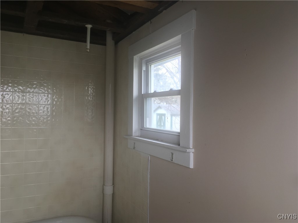 8884 Michigan Avenue, Cicero, New York image 31