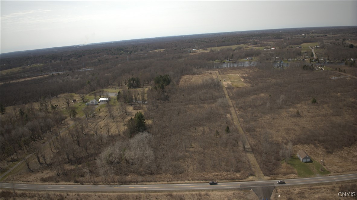 10105 Black Creek Road, Clay, New York image 3