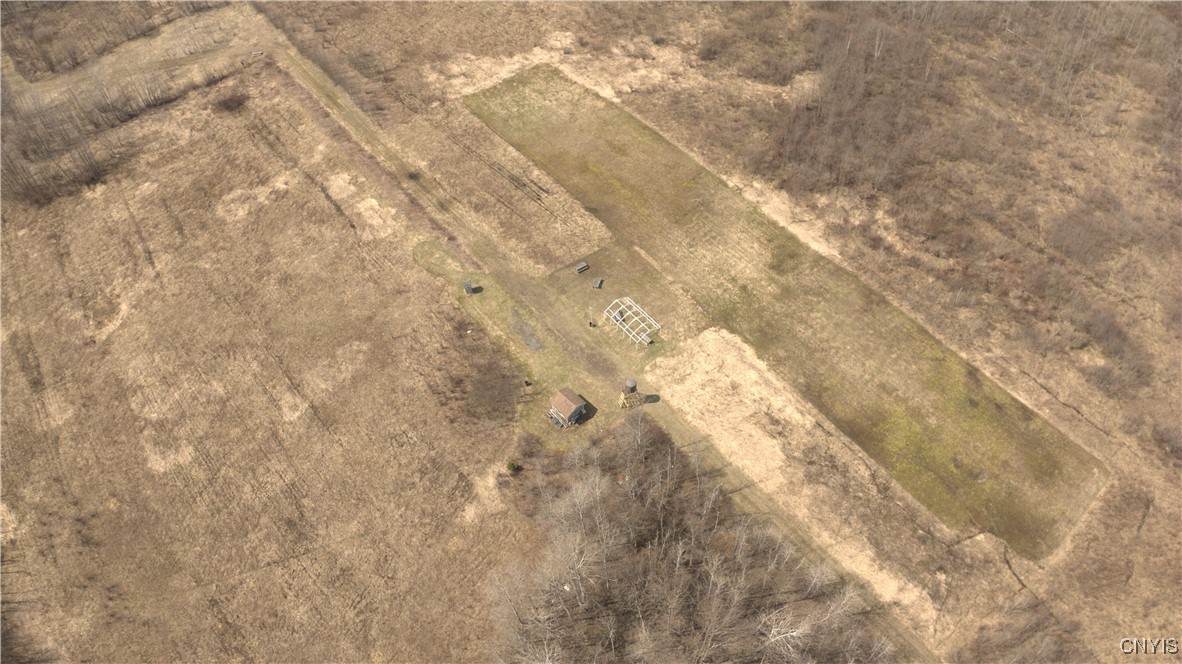 10105 Black Creek Road, Clay, New York image 4