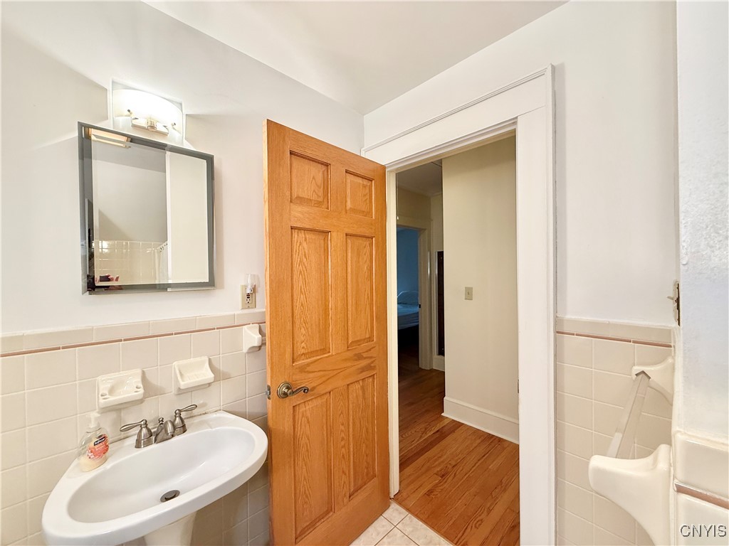 208 Scott Ave Ave, Syracuse, New York image 45