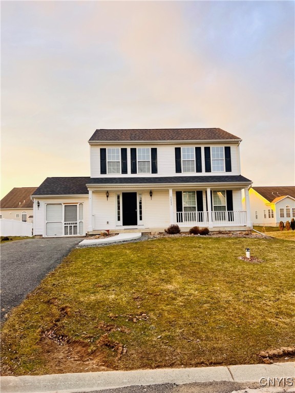 5499 Ravensthorpe Way, Clay, New York image 2