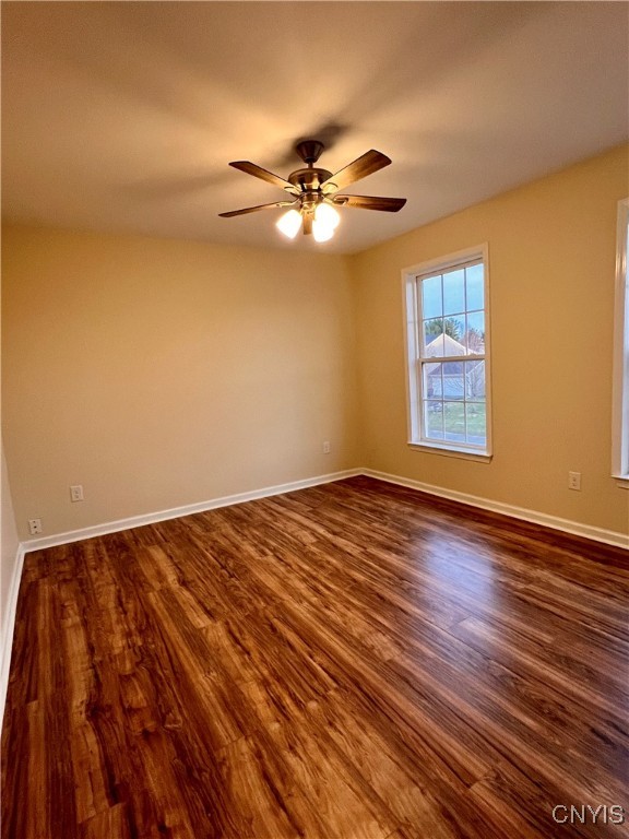 5499 Ravensthorpe Way, Clay, New York image 12