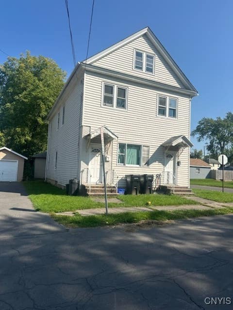 Photo for 300 Marlborough Road