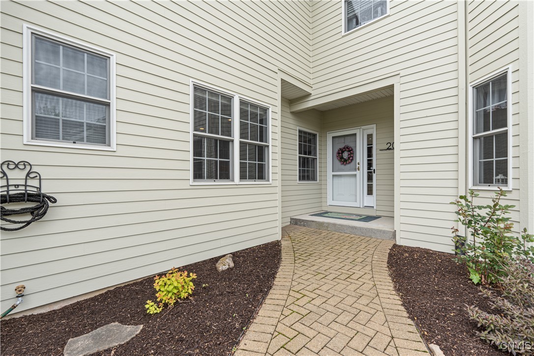 201 Falling Brook, Manlius, New York image 3