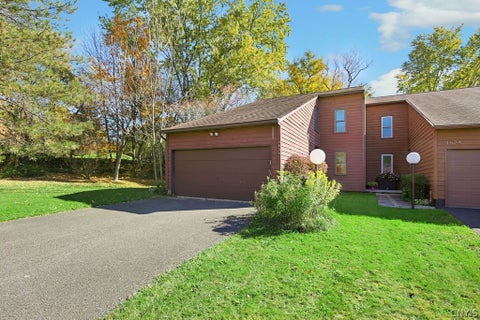 Photo of 4630 Wisteria Circle, Manlius, NY 13104 (MLS # S1723857)